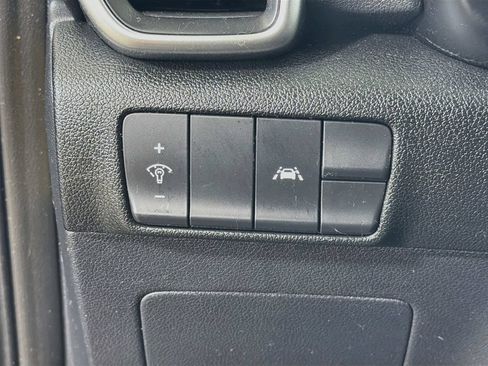 Used 2021 Kia Sportage LX FWD image 12