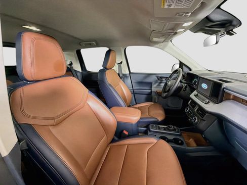 Used 2023 Ford Maverick Lariat w/ Lariat Luxury Package FWD image 29