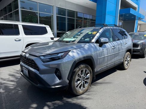 Used 2022 Toyota RAV4 XLE Premium FWD image 21