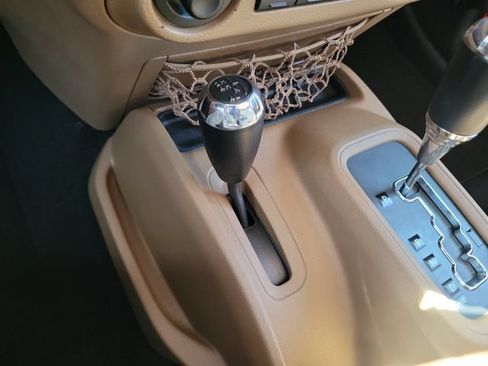 Used 2015 Jeep Wrangler Unlimited Sahara w/ Dual Top Group AWD/4WD image 27