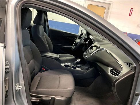 Used 2023 Chevrolet Malibu LT FWD image 11