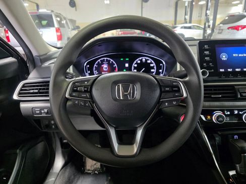 Used 2020 Honda Accord LX image 29
