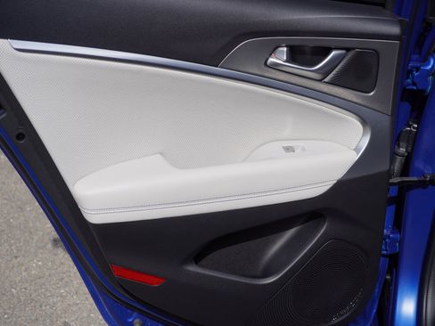 Used 2025 Genesis G70 2.5T w/ Sport Prestige Package image 11