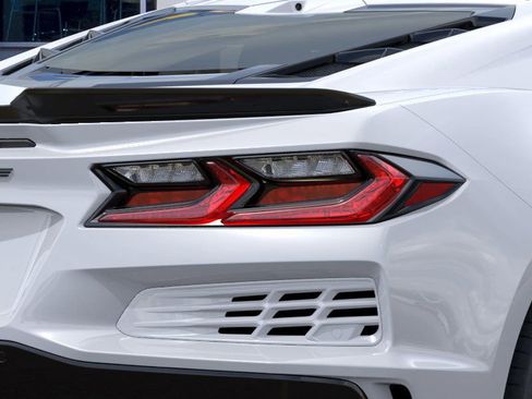 New 2025 Chevrolet Corvette E-Ray w/ ZER Performance Package image 43