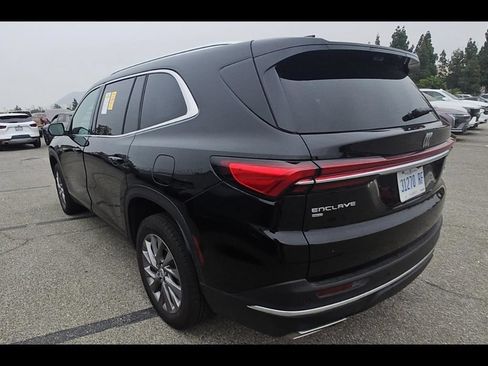 Used 2026 Buick Enclave Preferred w/ Power Package AWD/4WD image 5