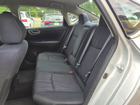 Used 2016 Nissan Sentra SV FWD image 8