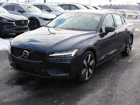 Certified 2024 Volvo S60 T8 Plus w/ Climate Package image 8
