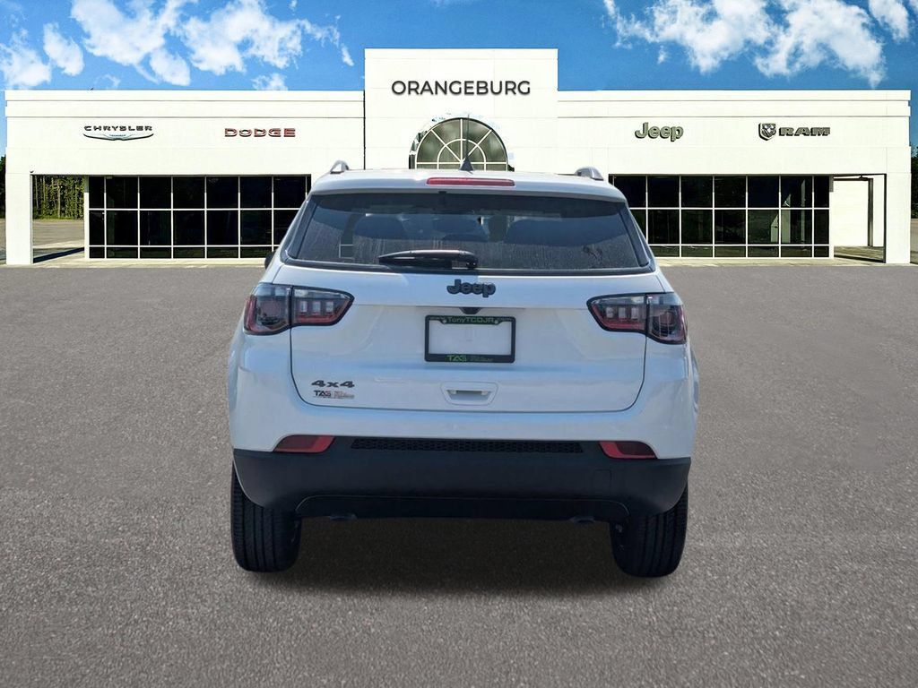 New 2026 Jeep Compass Latitude AWD/4WD image 7