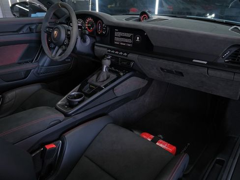 Used 2024 Porsche 911 GT3 RS RWD image 28