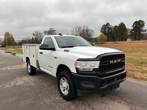 Used 2022 RAM 2500 Tradesman image 2