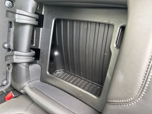 Used 2020 Chevrolet Silverado 1500 LTZ AWD/4WD image 19