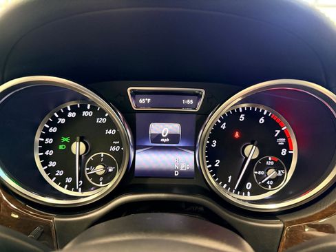 Used 2015 Mercedes-Benz GL 450 4MATIC image 55