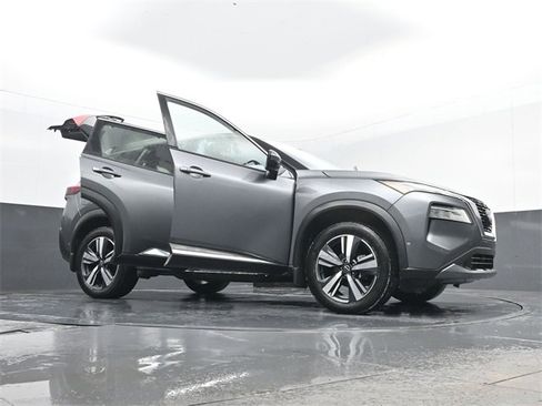 Used 2023 Nissan Rogue SL w/ SL Premium Package image 33