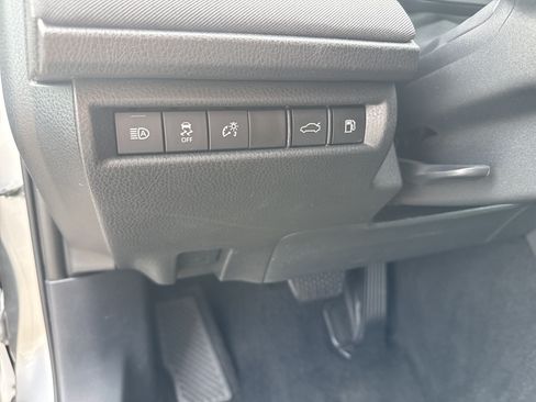 Used 2025 Toyota Camry LE FWD image 29