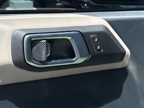 Used 2024 Ford Bronco Wildtrak image 19