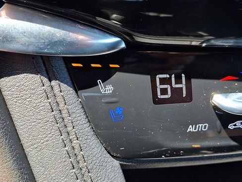 Certified 2024 Cadillac XT6 Premium Luxury w/ LPO, Floor Liner Package AWD/4WD image 29