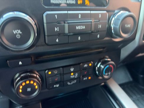 Used 2018 Ford F150 XLT w/ Equipment Group 302A Luxury AWD/4WD image 13