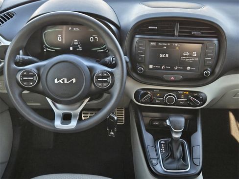 Certified 2023 Kia Soul LX image 23