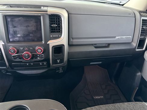 Used 2019 RAM 1500 Big Horn image 15