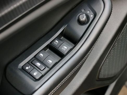 Used 2024 Jeep Grand Cherokee Laredo RWD image 15