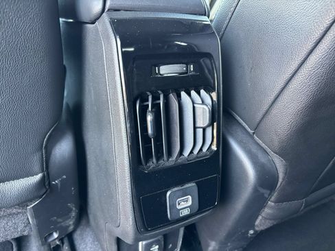 Used 2025 Jeep Compass Limited AWD/4WD image 24