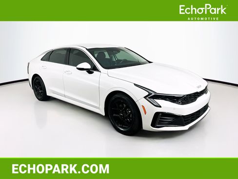 Used 2025 Kia K5 LXS FWD image 1