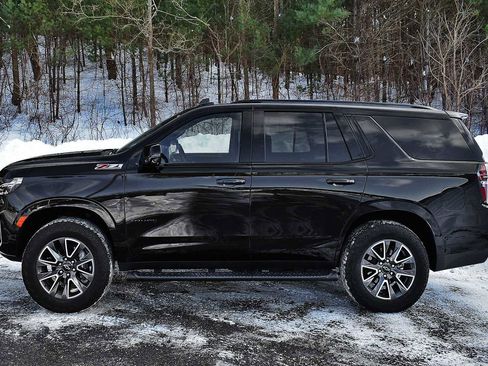 Used 2024 Chevrolet Tahoe Z71 w/ Luxury Package image 4