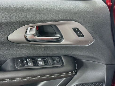 New 2027 Chrysler Pacifica Select AWD/4WD image 11