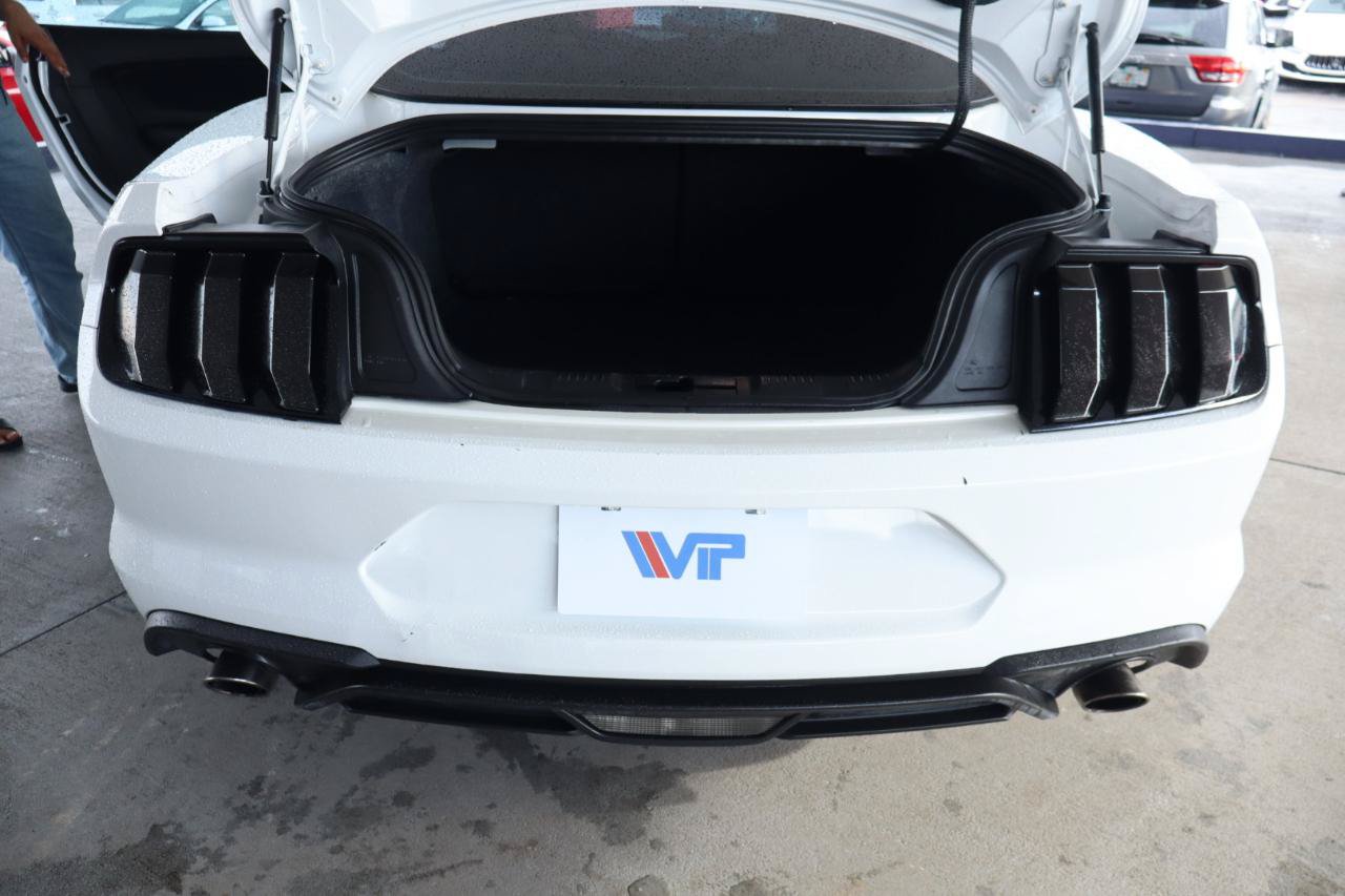 Used 2019 Ford Mustang Coupe RWD image 29