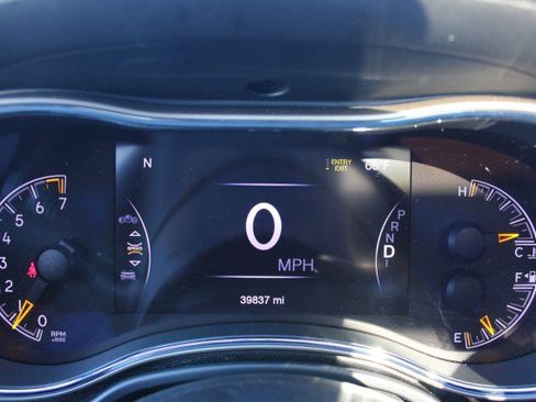 Used 2016 Jeep Grand Cherokee Summit w/ Skid Plate Group image 36