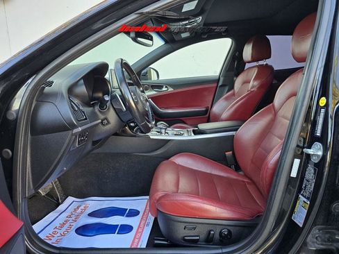 Used 2018 Kia Stinger GT2 image 5