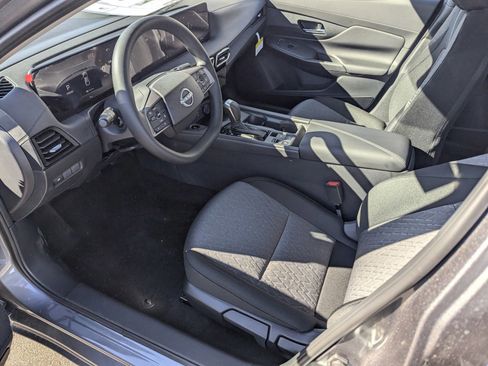 New 2026 Nissan Sentra SV w/ Floor Mat Package FWD image 9