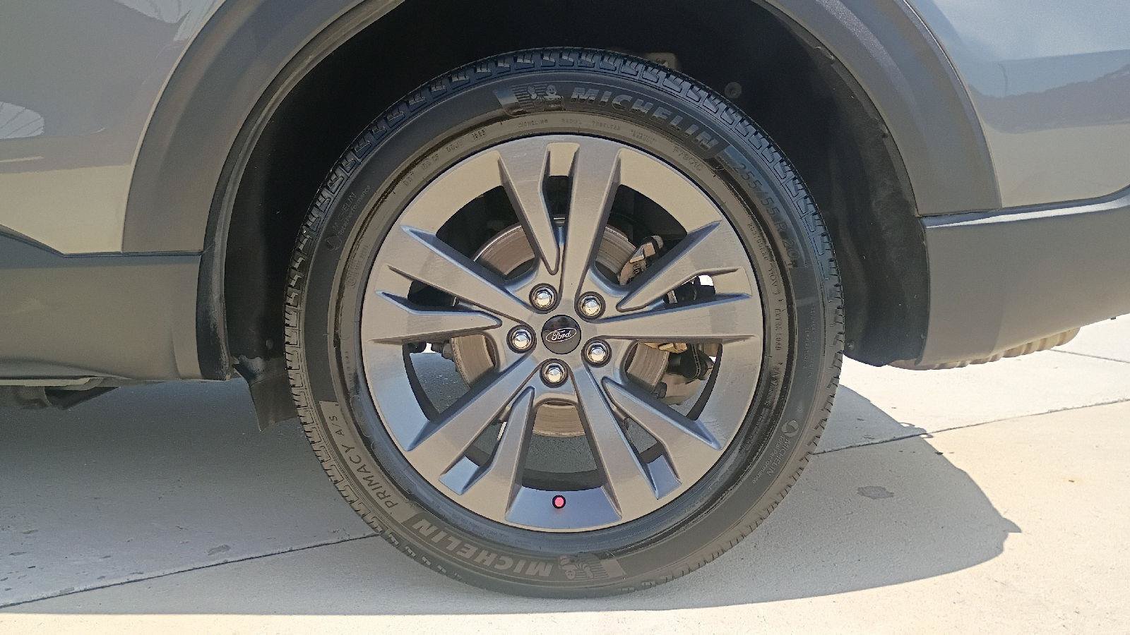 Used 2023 Ford Explorer XLT w/ Equipment Group 202A AWD/4WD image 25