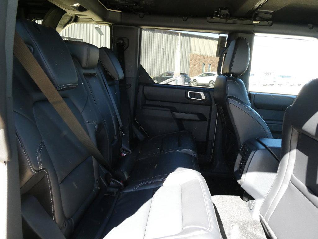 New 2026 Ford Bronco Outer Banks AWD/4WD image 12