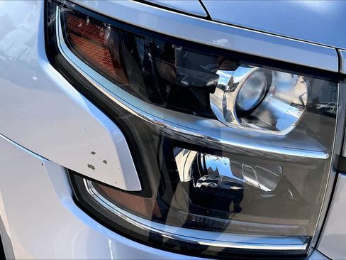 Used 2019 Chevrolet Tahoe LT w/ RST Edition AWD/4WD image 28