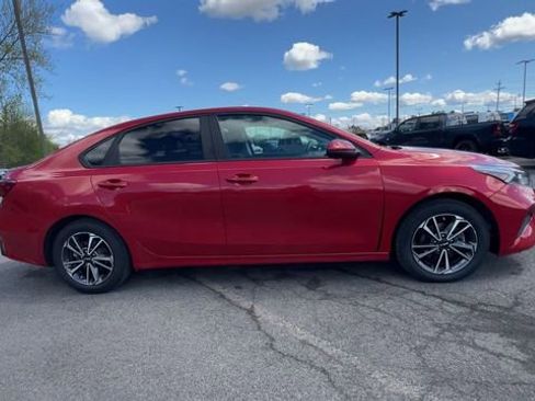 Used 2023 Kia Forte LXS FWD image 9