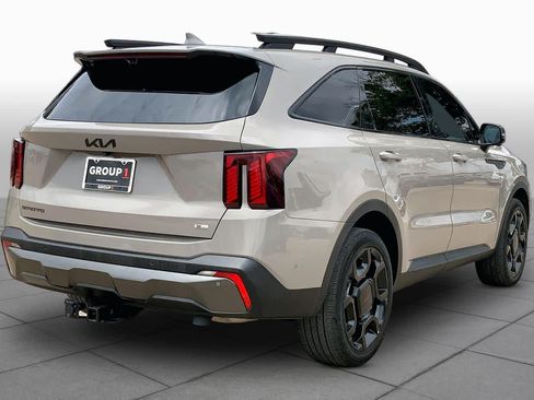 Certified 2025 Kia Sorento SX Prestige w/ Olive Brown Leather Package AWD/4WD image 13