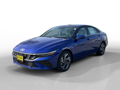 New 2025 Hyundai Elantra Limited image 1