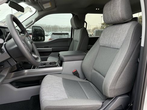 New 2026 Ford F250 XLT w/ FX4 Off-Road Package image 40