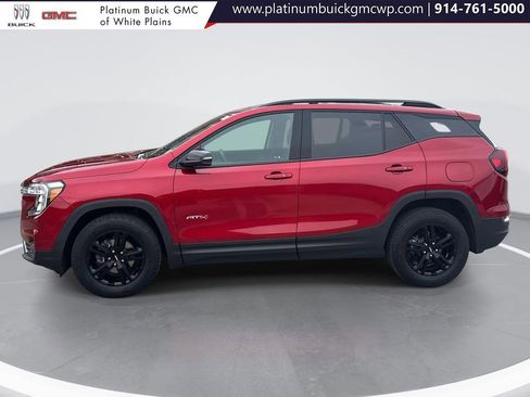 Used 2024 GMC Terrain AT4 image 8
