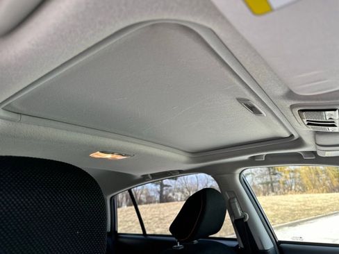 Used 2016 Subaru Crosstrek 2.0i Premium w/ Moonroof Package image 26