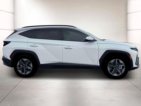 New 2026 Hyundai Tucson SEL image 8