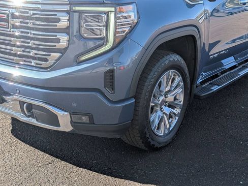 Used 2024 GMC Sierra 1500 Denali w/ Technology Package AWD/4WD image 8