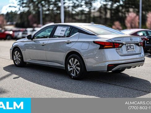 Certified 2025 Nissan Altima 2.5 S FWD image 9