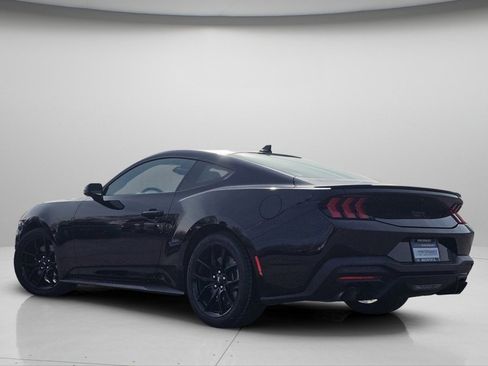 Used 2025 Ford Mustang GT Premium image 22