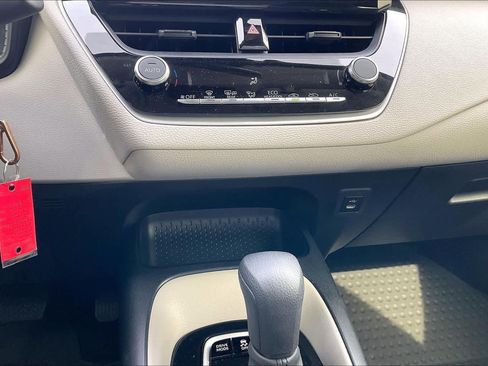 Certified 2026 Toyota Corolla LE image 34