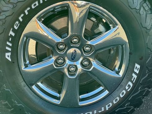Used 2020 Ford F150 XLT w/ Equipment Group 302A Luxury AWD/4WD image 9