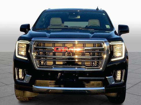 Used 2023 GMC Yukon XL SLT w/ SLT Premium Package image 2