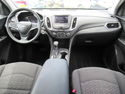 Used 2022 Chevrolet Equinox LT FWD image 12