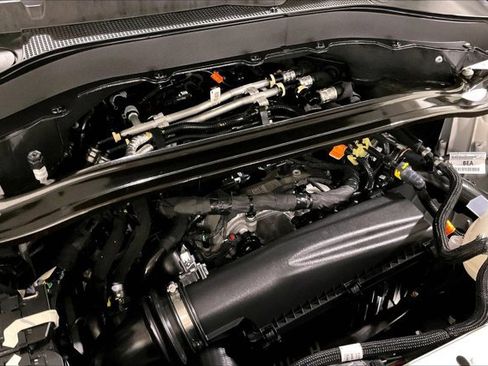 Used 2025 Ford Explorer ST-Line image 32